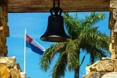 captioThe famous bell at the La Demajagua sugar mill, Manzanillo, eastern Cuban