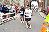 Luciana finishes the marathon in Cardiff in support of the Music Fund