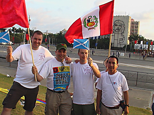 Neil, Alan and Tommy with Peruvian May Day delegates after finishing the cycle challenge in Havana 2008