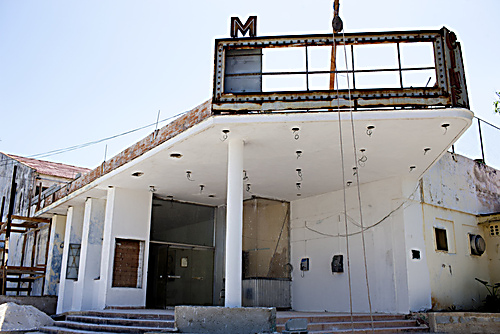 Miramar Theatre front  view